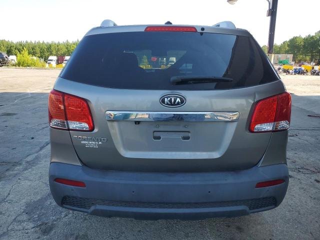 5XYKT3A10BG072676 - 2011 KIA SORENTO BASE GRAY photo 6