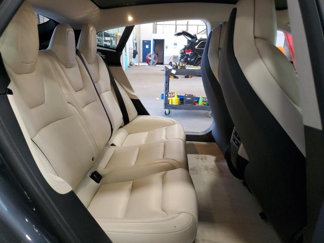 5YJSA1E25KF297440 - 2019 TESLA MODEL S ნაცრისფერი ფოტო 10