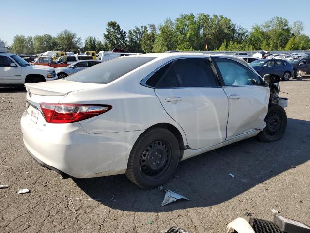 4T1BF1FK5HU364601 - 2017 TOYOTA CAMRY LE WHITE photo 3