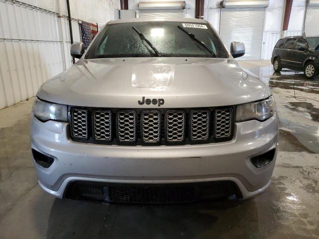 1C4RJFAG4HC714260 - 2017 JEEP GRAND CHER LAREDO GRAY photo 5