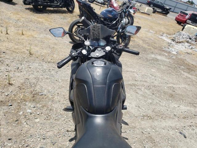 MH3RH06Y0FK001029 - 2015 YAMAHA YZFR3 BLACK photo 6