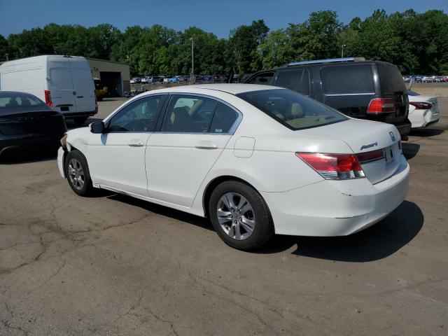 1HGCP2F4XBA078878 - 2011 HONDA ACCORD LXP WHITE photo 2