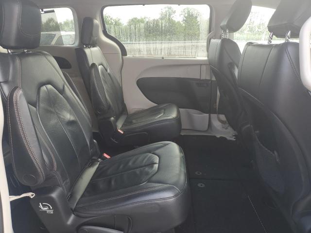 2C4RC1BG8HR743618 - 2017 CHRYSLER PACIFICA TOURING L WHITE photo 11
