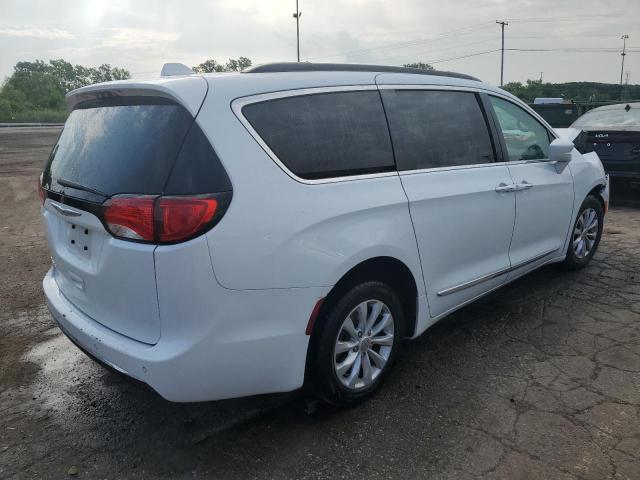 2C4RC1BG8HR743618 - 2017 CHRYSLER PACIFICA TOURING L WHITE photo 3