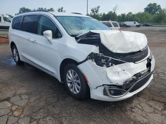 2C4RC1BG8HR743618 - 2017 CHRYSLER PACIFICA TOURING L WHITE photo 4