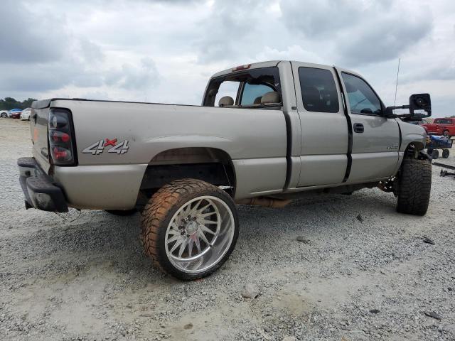 1GCHK29171E229509 - 2001 CHEVROLET SILVERADO K2500 HEAVY DUTY SILVER photo 3