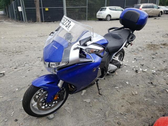 JH2SC631XCK200021 - 2012 HONDA VFR1200 F BLUE photo 2