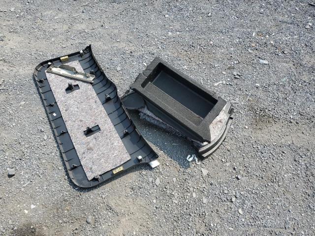 JTLZE4FE0A1098904 - 2010 TOYOTA SCION XB 银色 照片 13