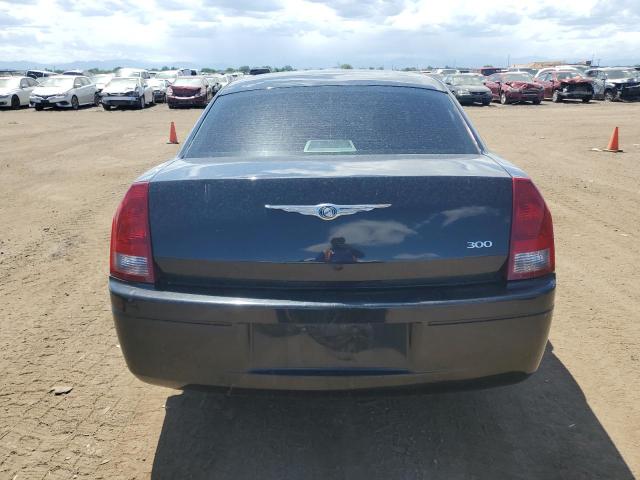 2C3JA43R65H585712 - 2005 CHRYSLER 300 BLACK photo 6