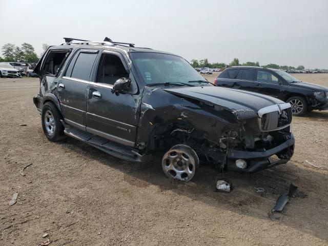 5LMFU28R31LJ27623 - 2001 LINCOLN NAVIGATOR BLACK photo 4