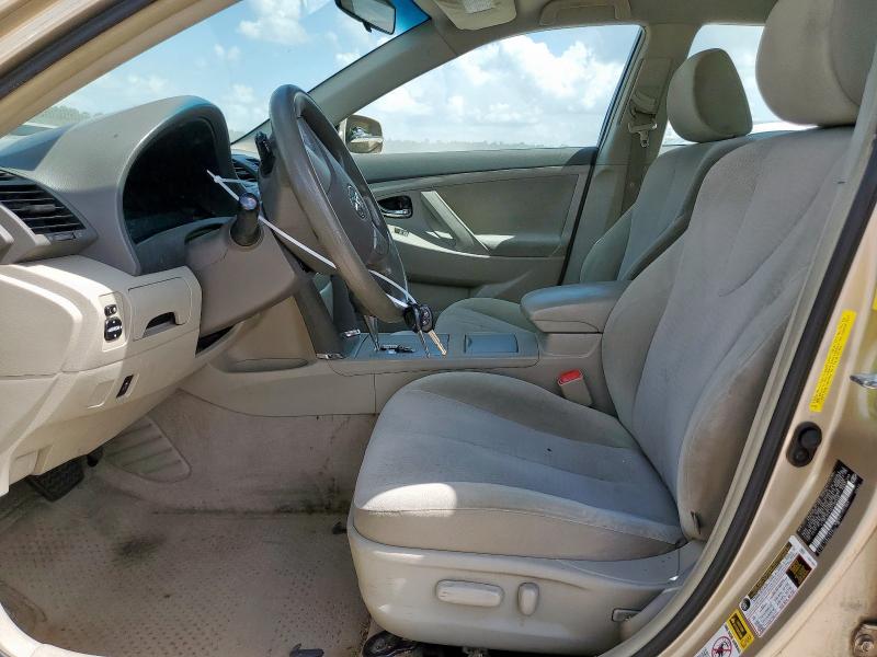 4T1BF3EK1BU196458 - 2011 TOYOTA CAMRY BASE ذهبي صورة 7