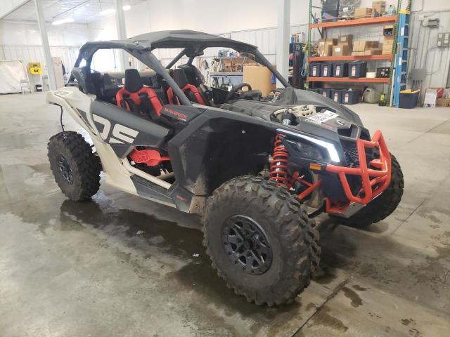 3JBVDAV40PE000015 - 2023 CAN MAVERICK X DS TURBO RR TAN photo 1