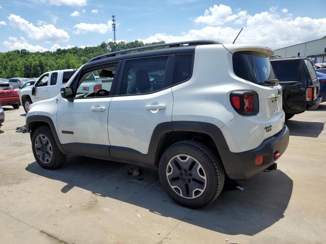 ZACCJBCT1FPB38323 - 2015 JEEP RENEGADE TRAILHAWK WHITE photo 2