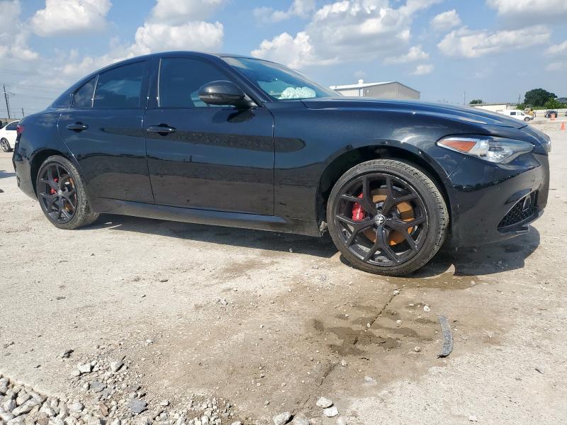 ZARFAMBN6M7644810 - 2021 ALFA ROMEO GIULIA TI Սև լուսանկար 4