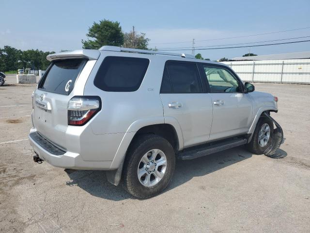 JTEBU5JR0H5417913 - 2017 TOYOTA 4RUNNER SR5/SR5 PREMIUM 银色 照片 3