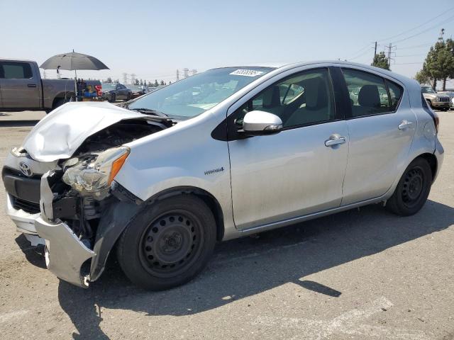 2016 TOYOTA PRIUS C, null