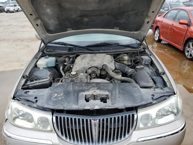 1LNHM81WX1Y733874 - 2001 LINCOLN TOWN CAR EXECUTIVE BEIGE photo 11