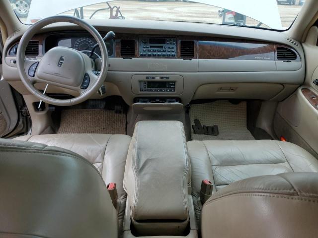 1LNHM81WX1Y733874 - 2001 LINCOLN TOWN CAR EXECUTIVE BEIGE photo 8