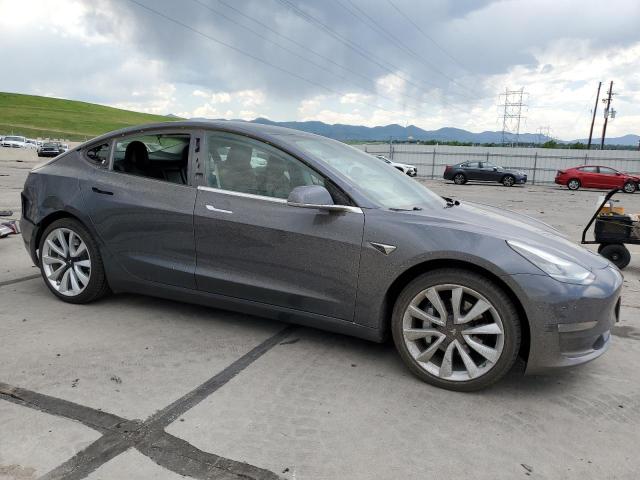 5YJ3E1EB7LF735532 - 2020 TESLA MODEL 3 Մոխրագույն լուսանկար 4
