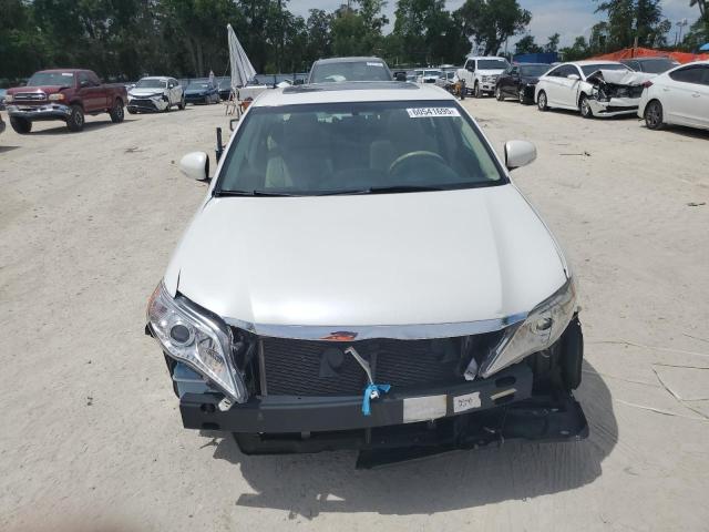 4T1BK3DB6CU459137 - 2012 TOYOTA AVALON BASE WHITE photo 5