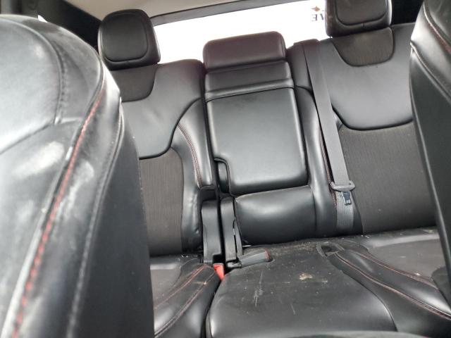 1C4PJMBB8JD549019 - 2018 JEEP CHEROKEE TRAILHAWK WHITE photo 10