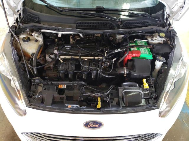 3FADP4BJ7FM173083 - 2015 FORD FIESTA SE WHITE photo 11