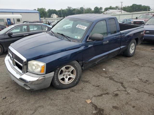 1D7HW42N15S315117 - 2005 DODGE DAKOTA SLT BLUE photo 1