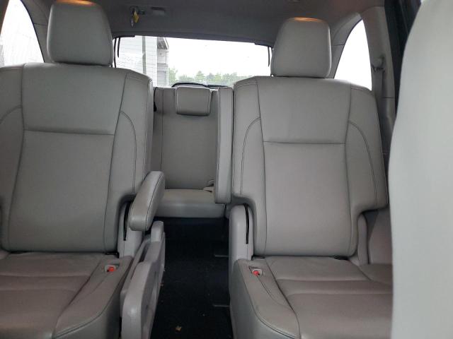 5TDJZRFH2JS827735 - 2018 TOYOTA HIGHLANDER SE WHITE photo 10