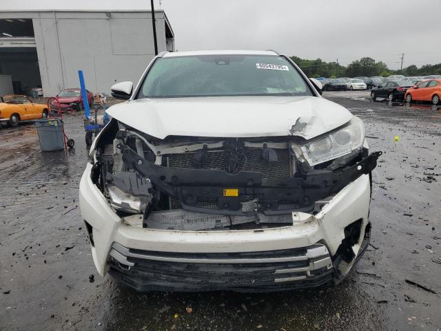 5TDJZRFH2JS827735 - 2018 TOYOTA HIGHLANDER SE WHITE photo 5