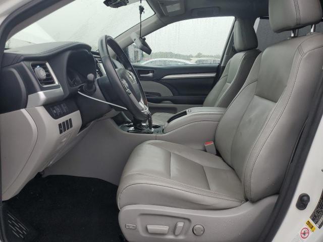 5TDJZRFH2JS827735 - 2018 TOYOTA HIGHLANDER SE WHITE photo 7