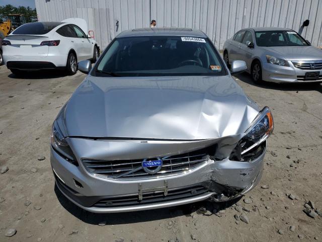 LYV612TK0GB091476 - 2016 VOLVO S60 PREMIER SILVER photo 5