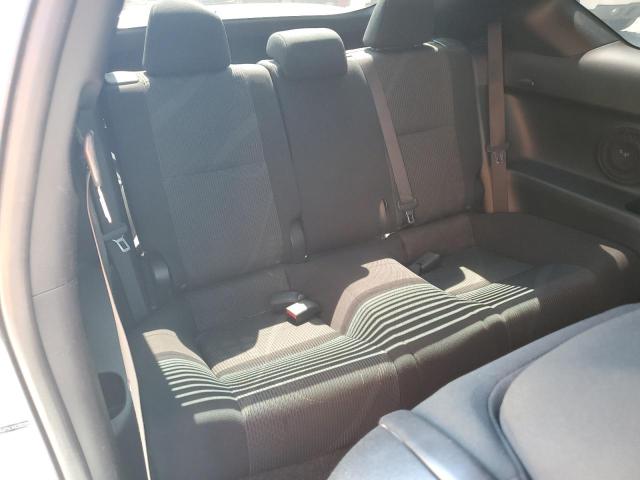 JTKJF5C70C3023475 - 2012 TOYOTA SCION TC 白色 照片 10