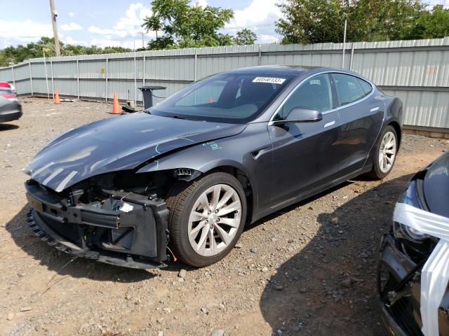 5YJSA1E2XHF223696 - 2017 TESLA MODEL S رمادي صورة 1