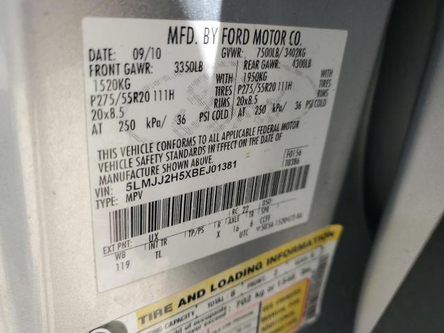 5LMJJ2H5XBEJ01381 - 2011 LINCOLN NAVIGATOR SILVER photo 13