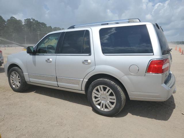 5LMJJ2H5XBEJ01381 - 2011 LINCOLN NAVIGATOR SILVER photo 2