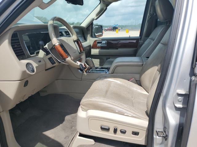 5LMJJ2H5XBEJ01381 - 2011 LINCOLN NAVIGATOR SILVER photo 7