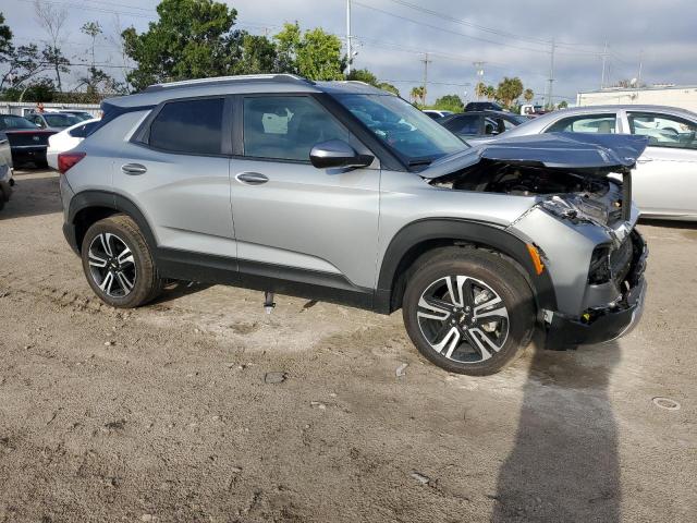 KL79MRSL0PB169129 - 2023 CHEVROLET TRAILBLAZE LT GRAY photo 4