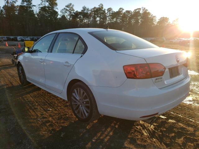 3VWLX7AJ9DM433194 - 2013 VOLKSWAGEN JETTA SEL WHITE photo 2