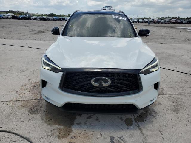 3PCAJ5M33LF105785 - 2020 INFINITI QX50 PURE WHITE photo 5