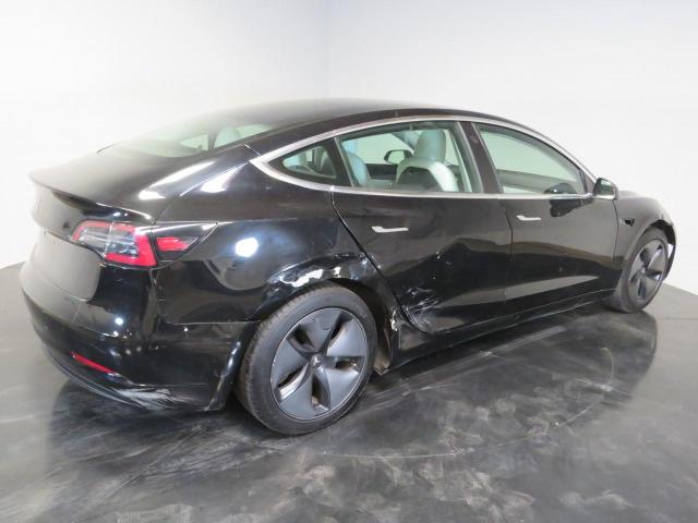 5YJ3E1EA6KF301575 - 2019 TESLA MODEL 3 Siyah fotoğraf 4