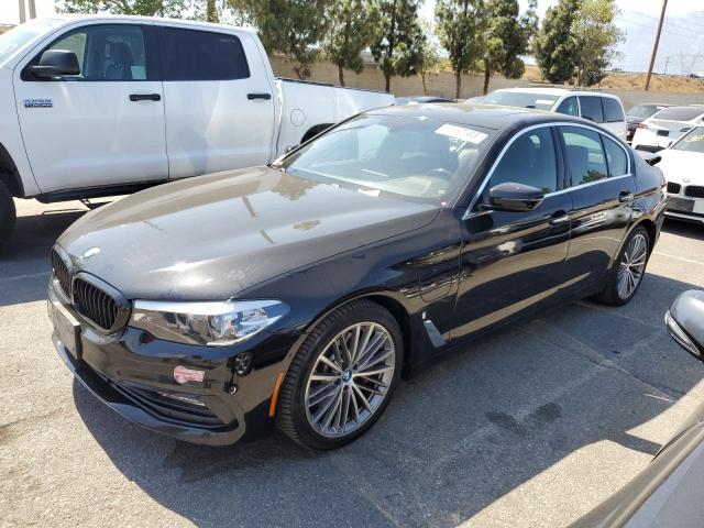 WBAJA9C52JB032934 - 2018 BMW 530E BLACK photo 1