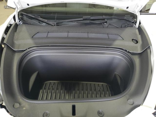 7SAYGDEF0RA257676 - 2024 TESLA MODEL Y WHITE photo 11