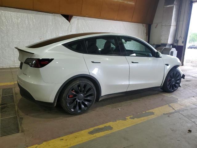 7SAYGDEF0RA257676 - 2024 TESLA MODEL Y WHITE photo 3