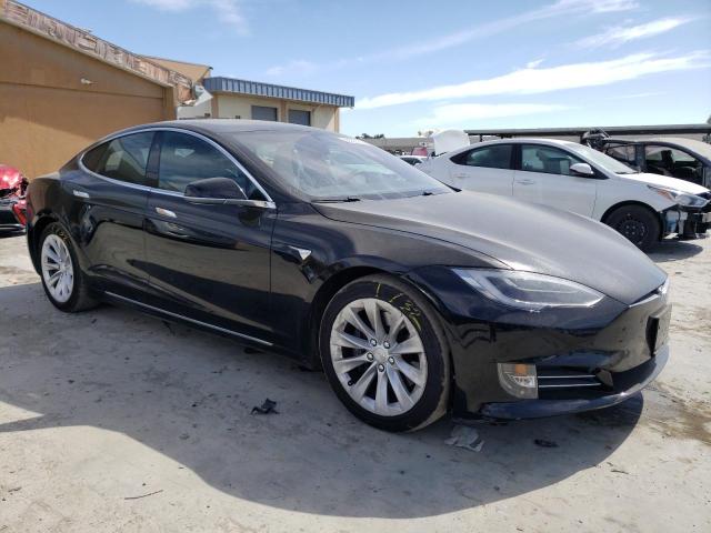5YJSA1E26JF269452 - 2018 TESLA MODEL S Սև լուսանկար 4