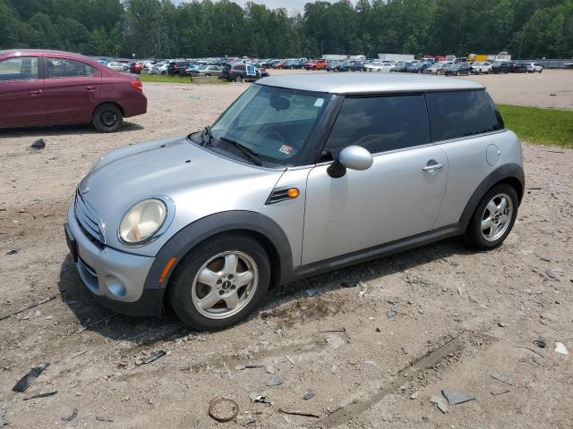 2011 MINI COOPER, 