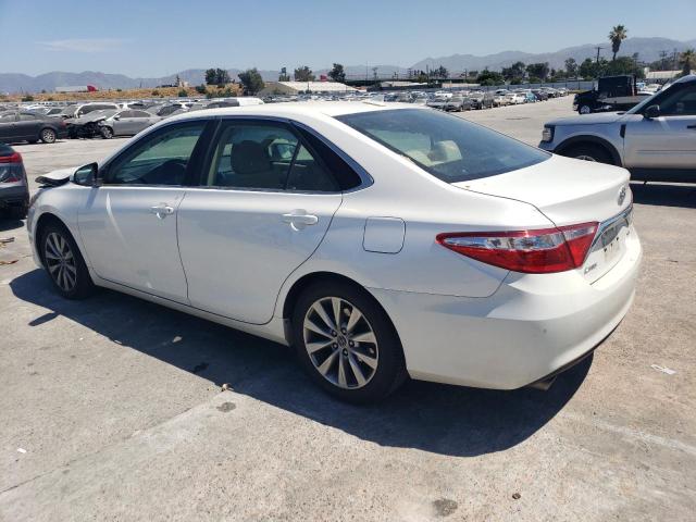 4T1BK1FK8GU571980 - 2016 TOYOTA CAMRY XSE WHITE photo 2