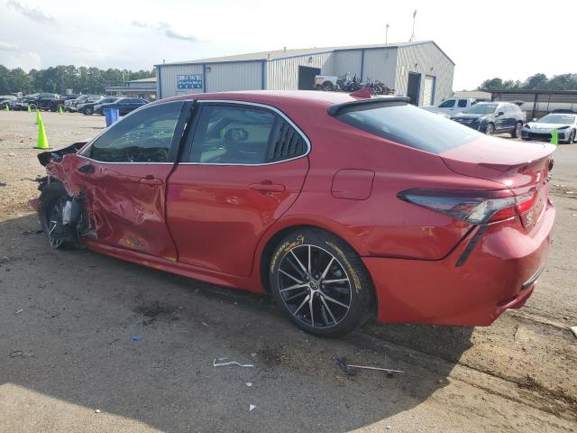 4T1G11AK3MU433811 - 2021 TOYOTA CAMRY SE 红色 照片 2