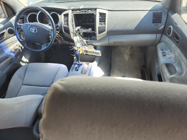 5TEJU62N06Z182893 - 2006 TOYOTA TACOMA DOUBLE CAB PRERUNNER SILVER photo 8