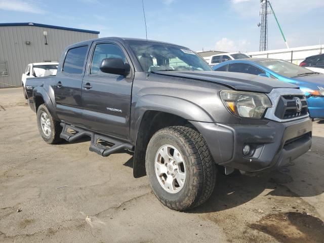 3TMJU4GN9CM133665 - 2012 TOYOTA TACOMA DOUBLE CAB PRERUNNER GRAY photo 4