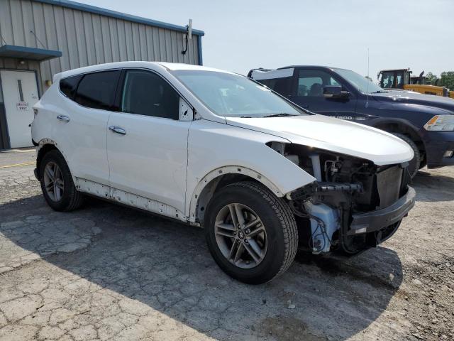 5NMZT3LB6JH091144 - 2018 HYUNDAI SANTA FE S WHITE photo 4